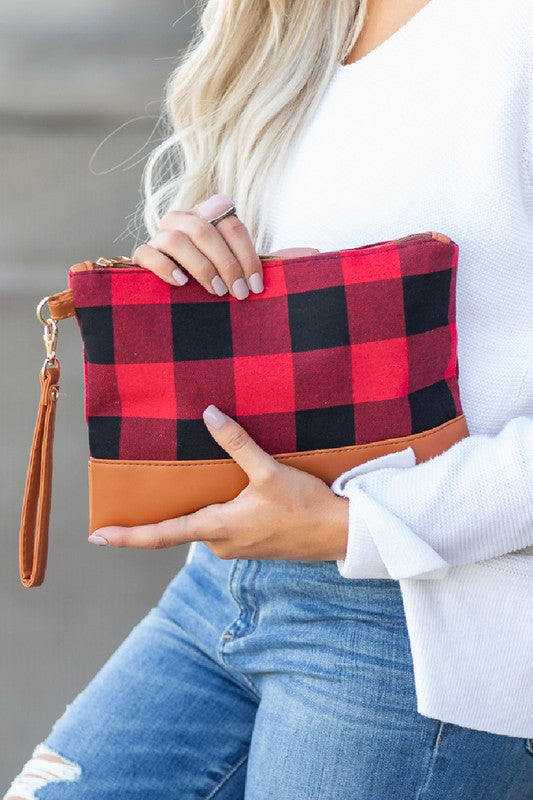 AILI'S CORNER Buffalo Plaid Clutch