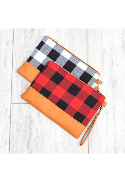 AILI'S CORNER Buffalo Plaid Clutch