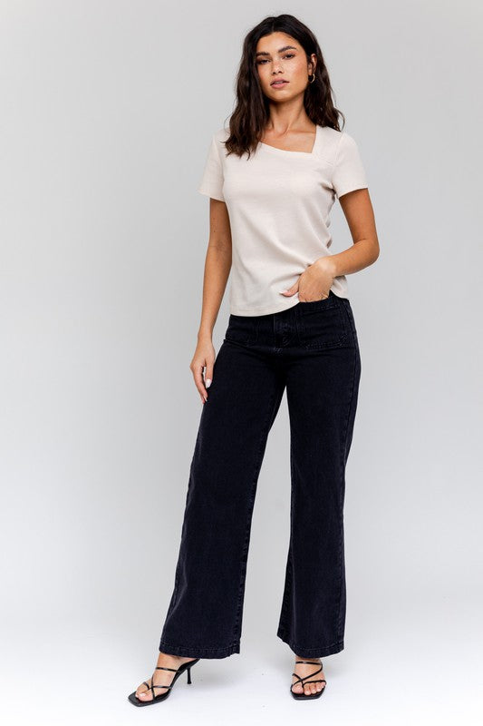 GILLI Short Sleeve Asymmetrical Top