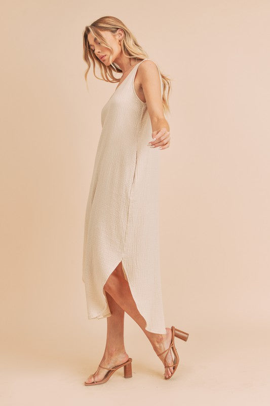 AEMI & Co. Casual Straight Dress with Slit Hem Design - Daisy Dress