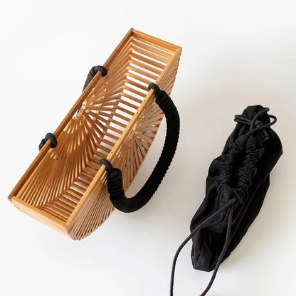 PURSE PLUS Vintage Bamboo Woven Handbag