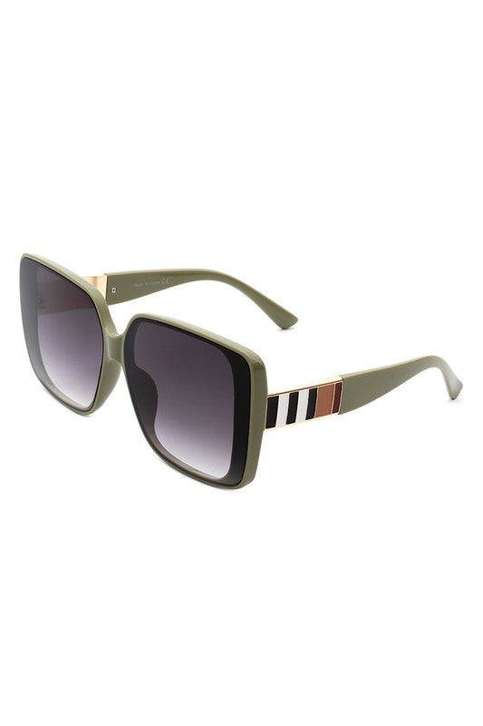 CRAMILO EYEWEAR Square Retro Fashion Flat Top Women Sunglasses