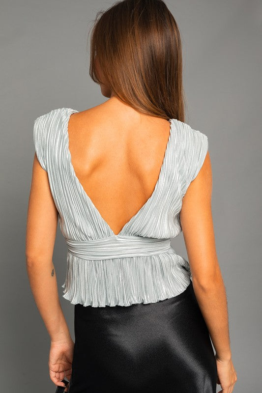 LE LIS Power Shoulder Peplum Top with V-neck