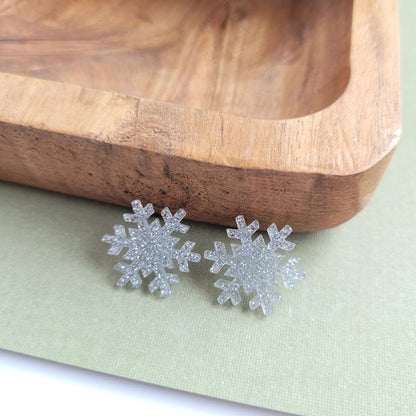 SPIFFY & SPLENDID Snowflake Studs