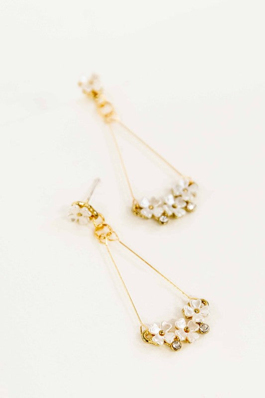 Lovoda's Elegant Florence Drop Earrings