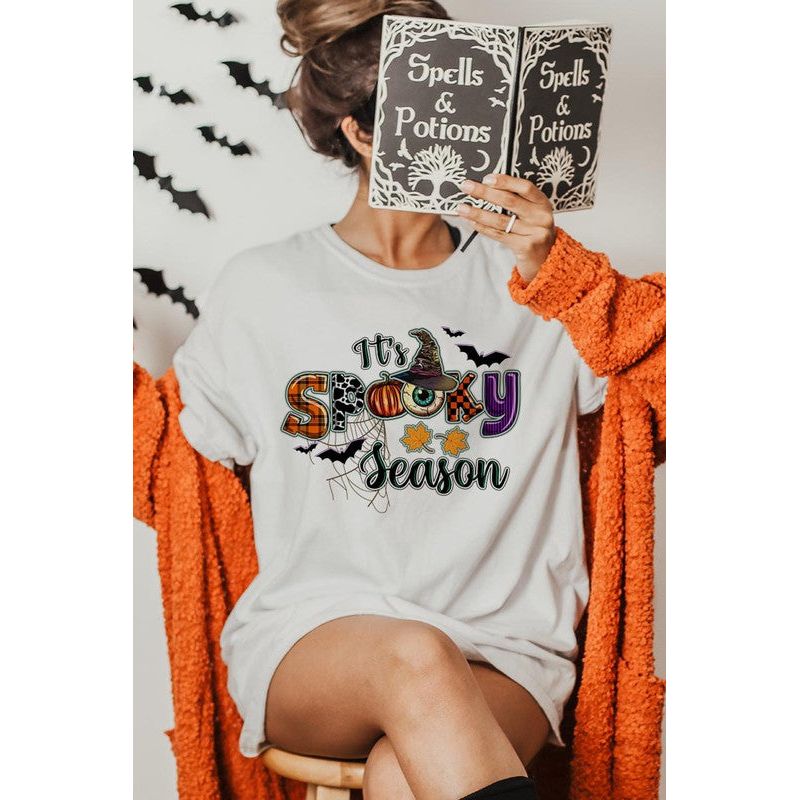 COLOR COLOR "It's Spooky Season" Halloween Graphic T-shirt