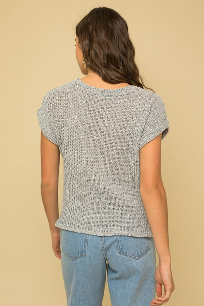 GILLI Short Sleeve Bottom Twist Knit Top