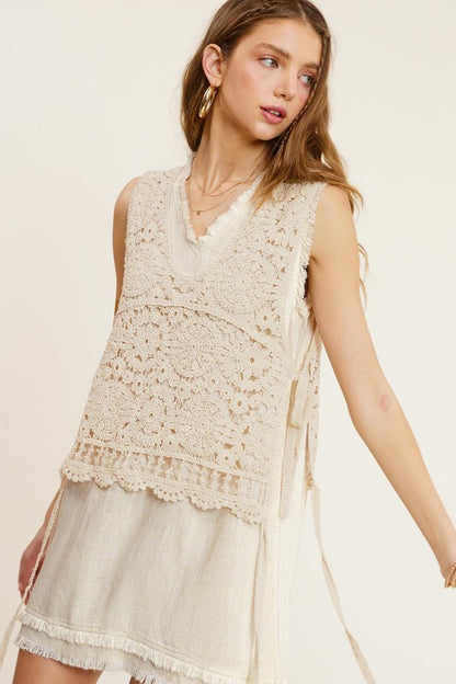 LA MIEL Self Side Tie Detailed Boho Crochet Vest Top