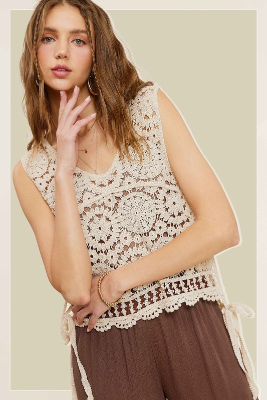 LA MIEL Self Side Tie Detailed Boho Crochet Vest Top