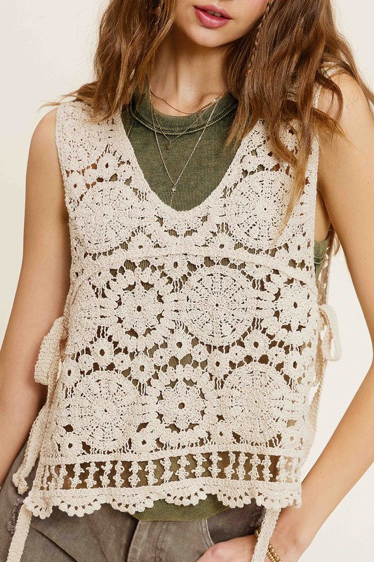 LA MIEL Self Side Tie Detailed Boho Crochet Vest Top