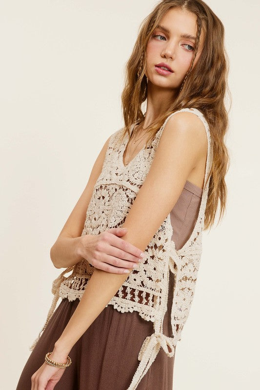 LA MIEL Self Side Tie Detailed Boho Crochet Vest Top