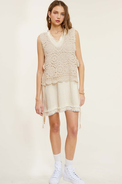 LA MIEL Self Side Tie Detailed Boho Crochet Vest Top