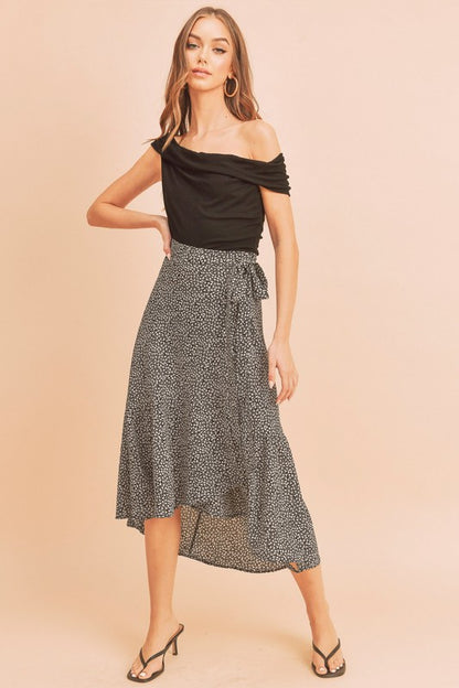 AEMI & Co. Flirty Printed Flare Cara Skirt