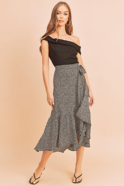 AEMI & Co. Flirty Printed Flare Cara Skirt