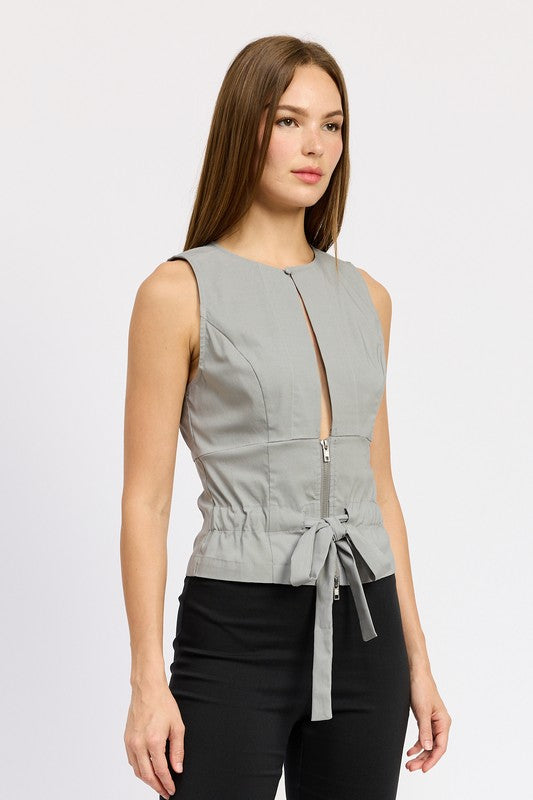 EMORY PARK Grey Sleeveless Top with Front Cutout