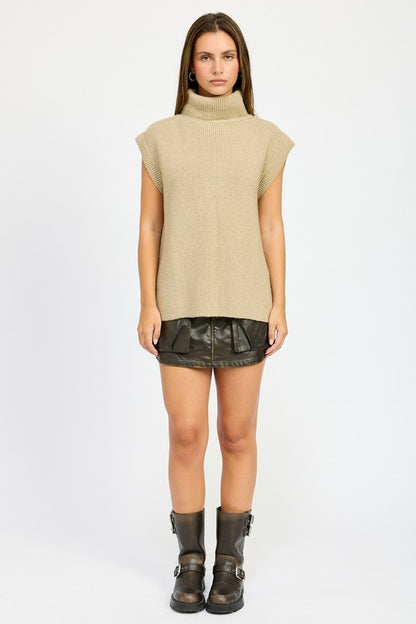 EMORY PARK Split Back Turtleneck Sleeveless Sweater Top