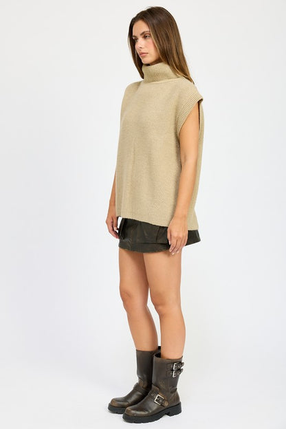 EMORY PARK Split Back Turtleneck Sleeveless Sweater Top