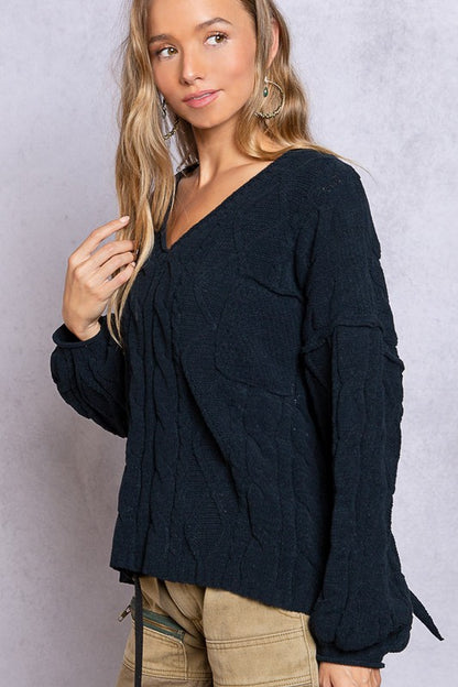 POL Dreamy Backless V-Neck Sweater with Chain Detail