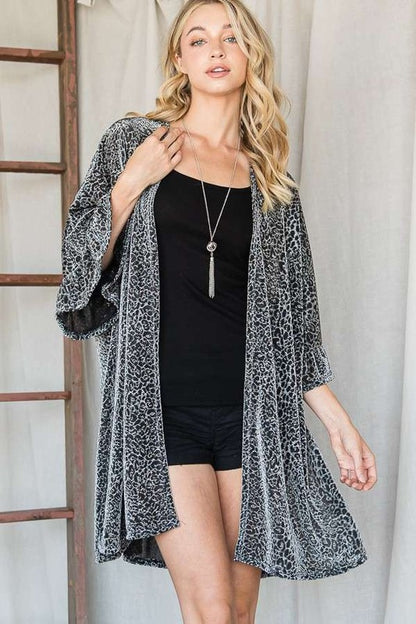 METALLIC ANIMAL PRINT KIMONO