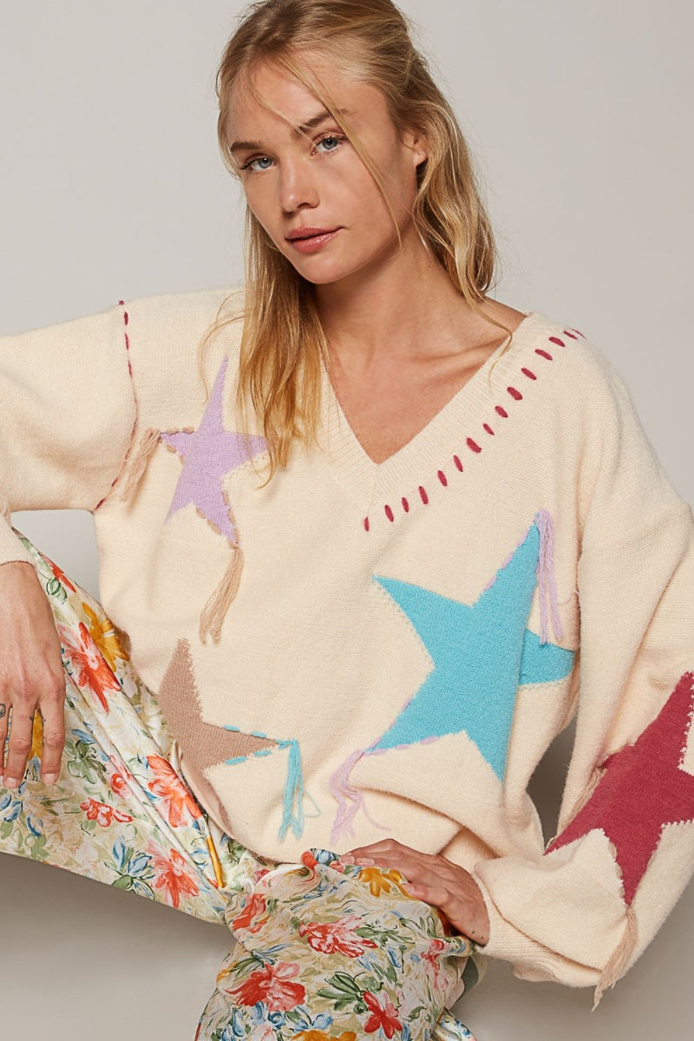 POL Pale Beige V-Neck Long Sleeve Star Fringe Sweater