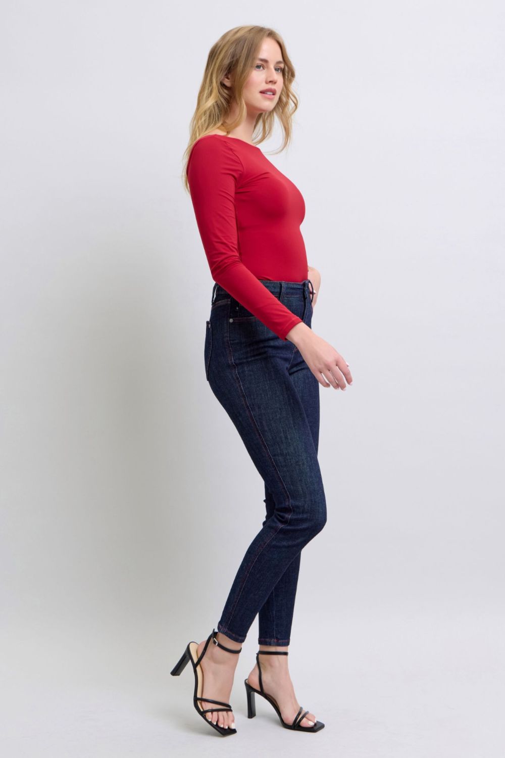 JUDY BLUE Full Size Heart Shaped Back Pockets Skinny Jeans