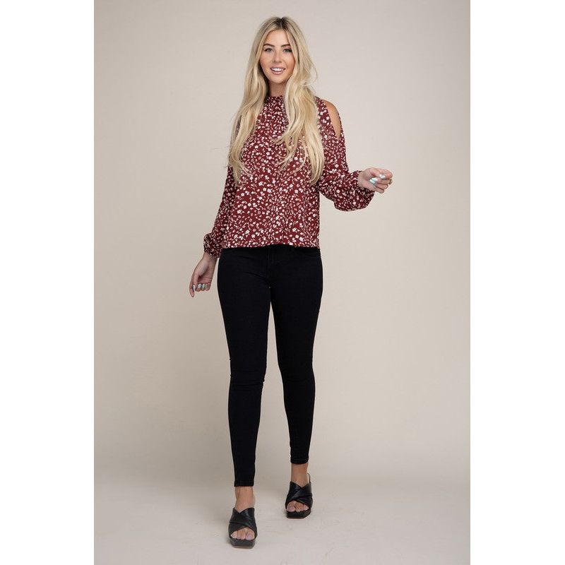 NUVI APPAREL Ditsy Floral Print  Split Sleeve Blouse