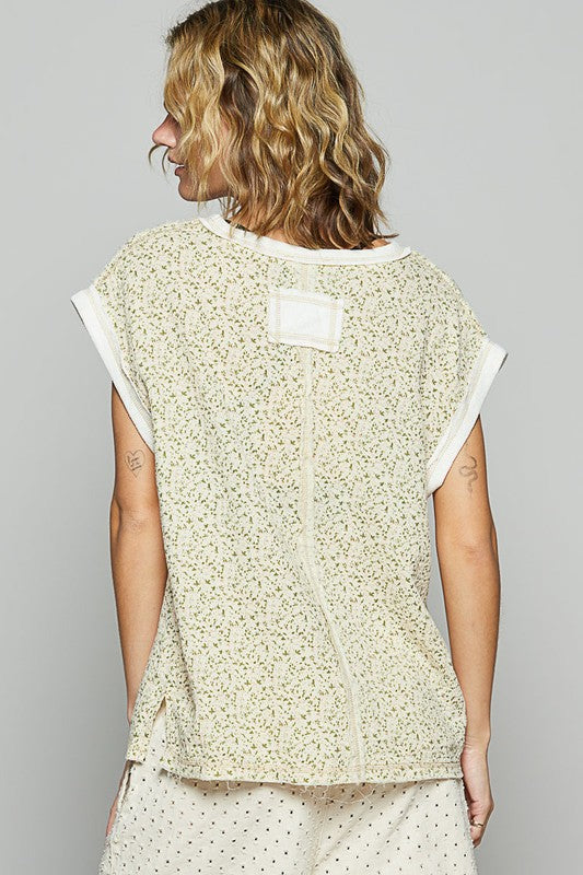 POL Women's  Almond/Ivory Floral V-Neck Top with Short Sleeve