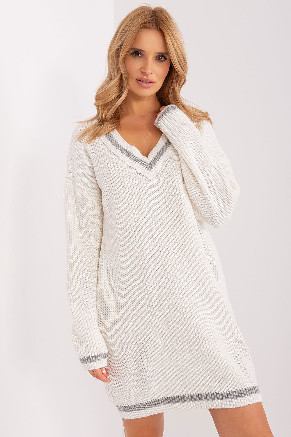 BADU Casual European  Women's Knee-length Sweater Dress-model 189338