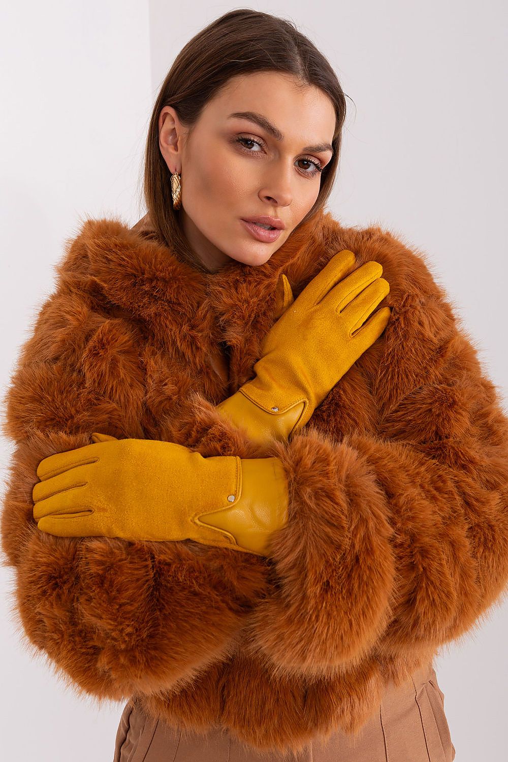 A.T.  Women's European Winter Gloves with Leather Detail