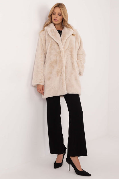 Factory Price Women's European Viscose Fur Winter Coat