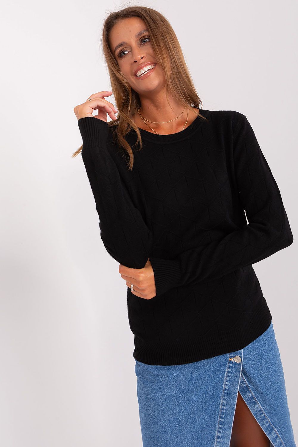 AT Women's European Sweater with Textured Pattern