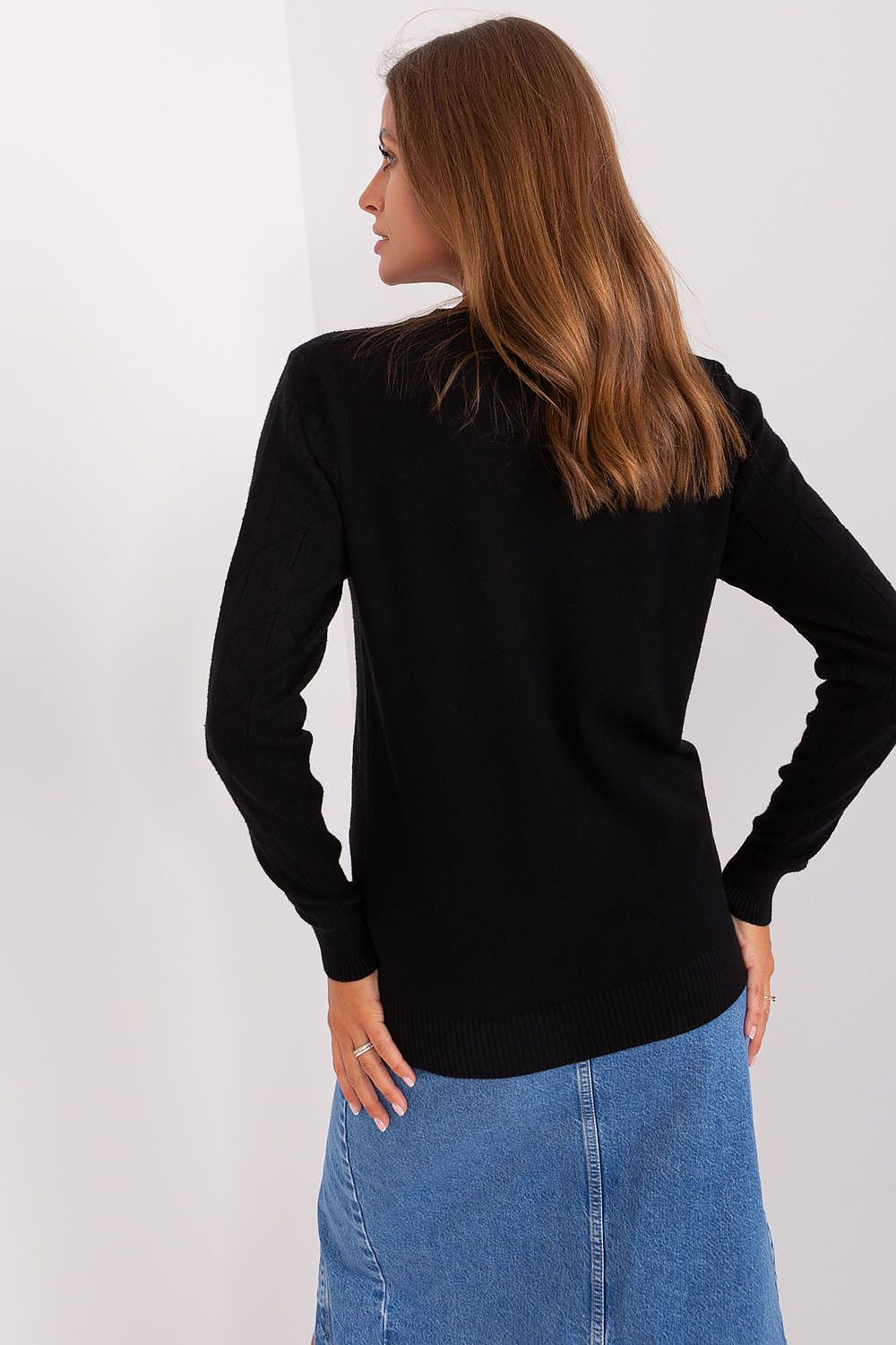 AT Women's European Sweater with Textured Pattern