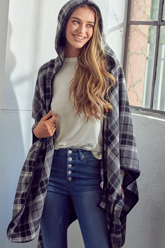 E LUNA Toggle Close Plaid Poncho