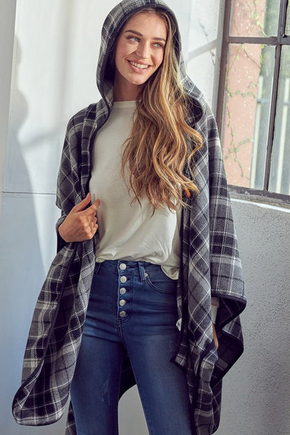 E LUNA Toggle Close Plaid Poncho