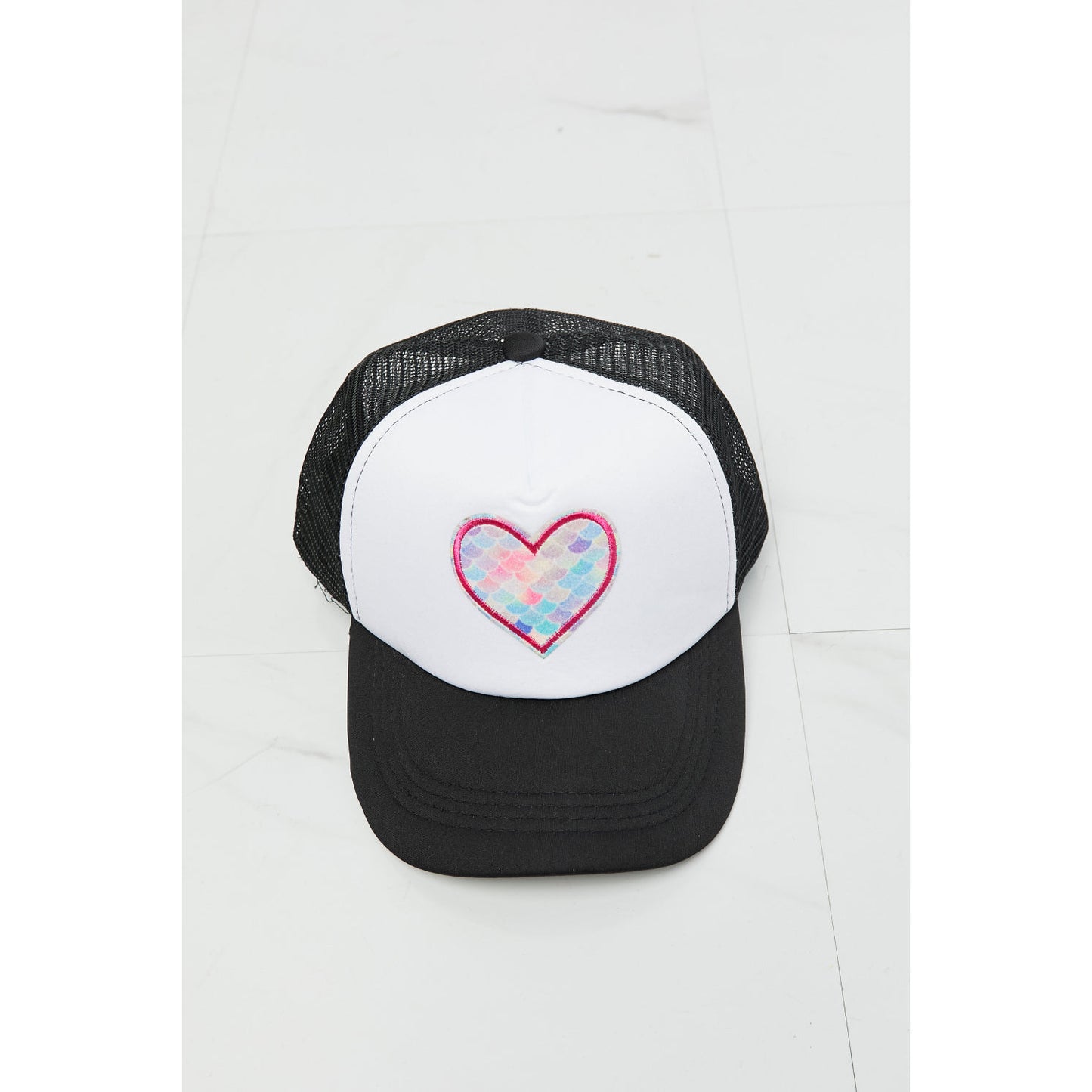 FAME Falling For You Baseball Cap in Black