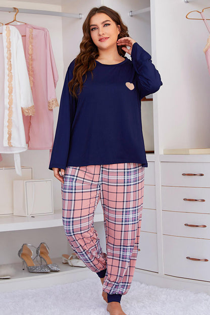 H2J Women's Plus Size Heart Graphic Top and Plaid Joggers Lounge Set