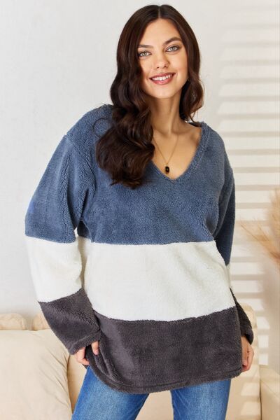 CULTURE CODE Faux Fur Color Block V-Neck Sweater