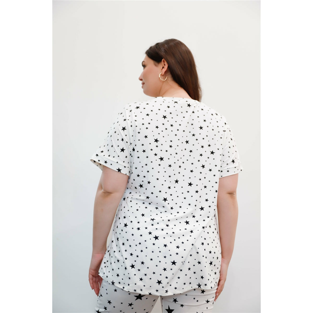 Plus-size White Lounge Shirt & Pant Set with Star Prints