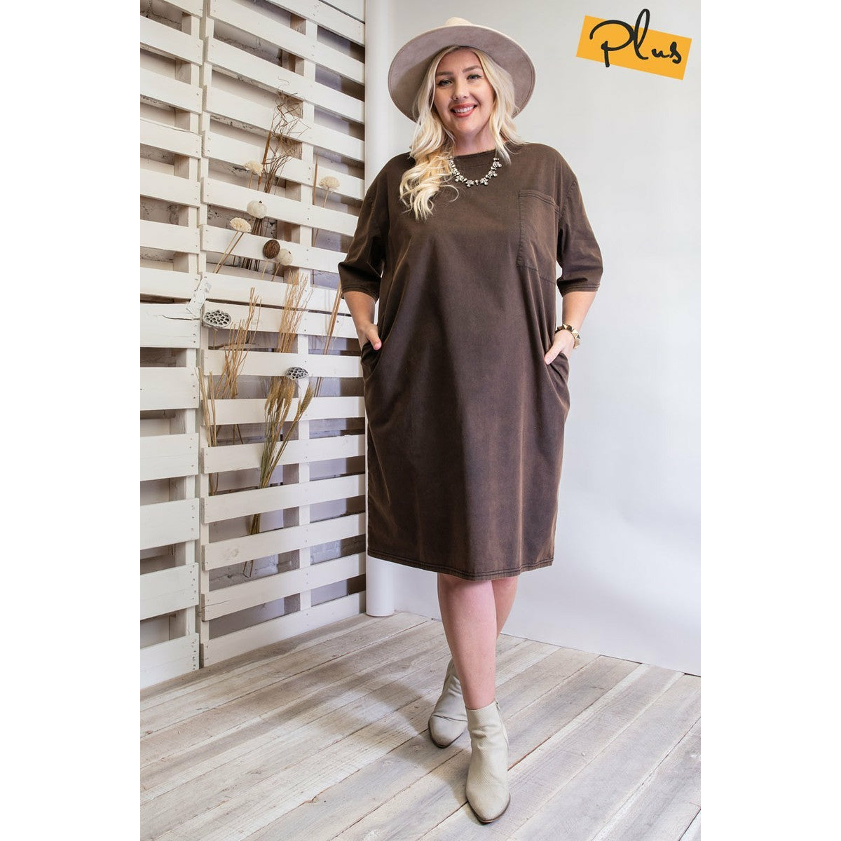 Plus-size Casual Mineral Washed Loose Fit Midi Dress