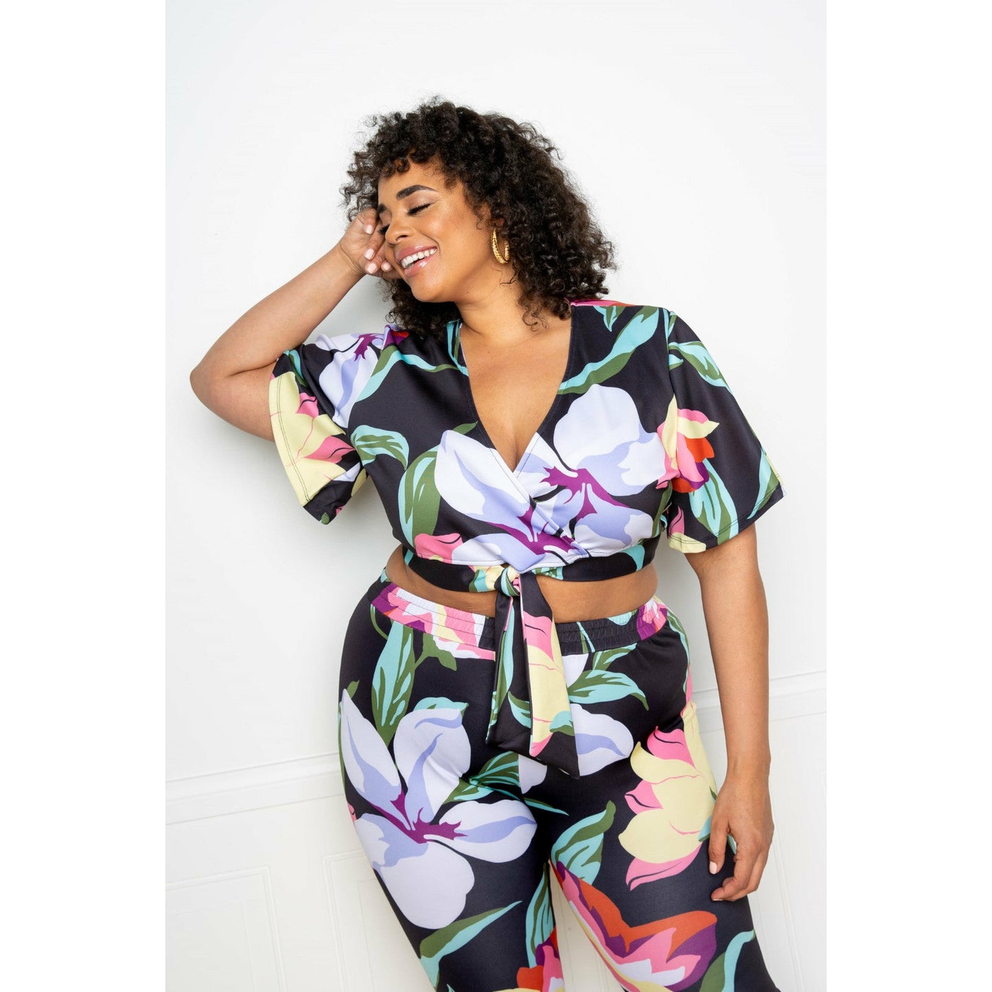 Black 2 Piece Plus-size Women's Flower Jogger & Top Set