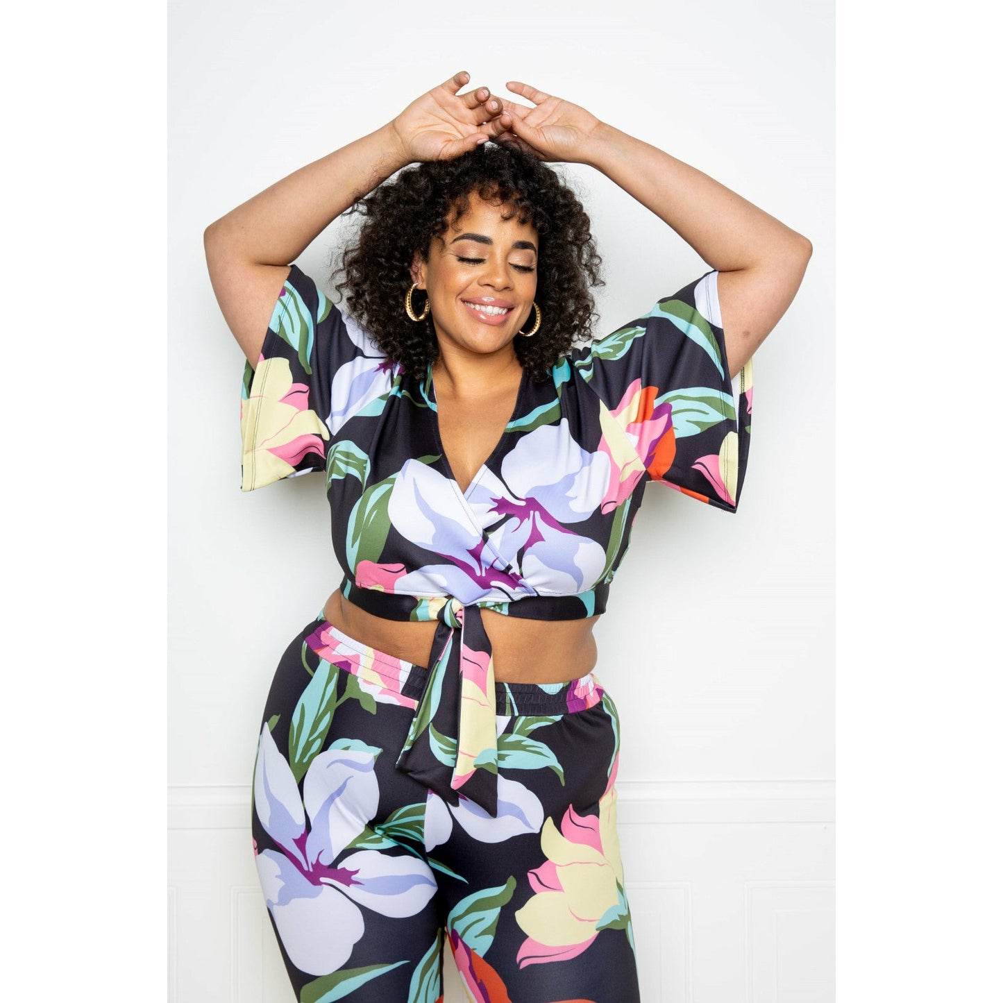 Black 2 Piece Plus-size Women's Flower Jogger & Top Set