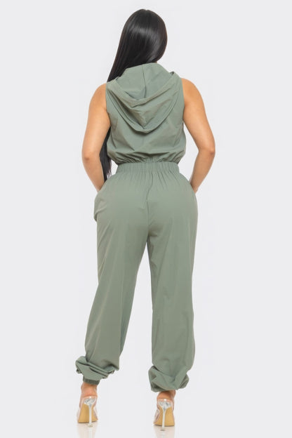 Zip-up Sleeveless Hooded Cargo Jumpsuit