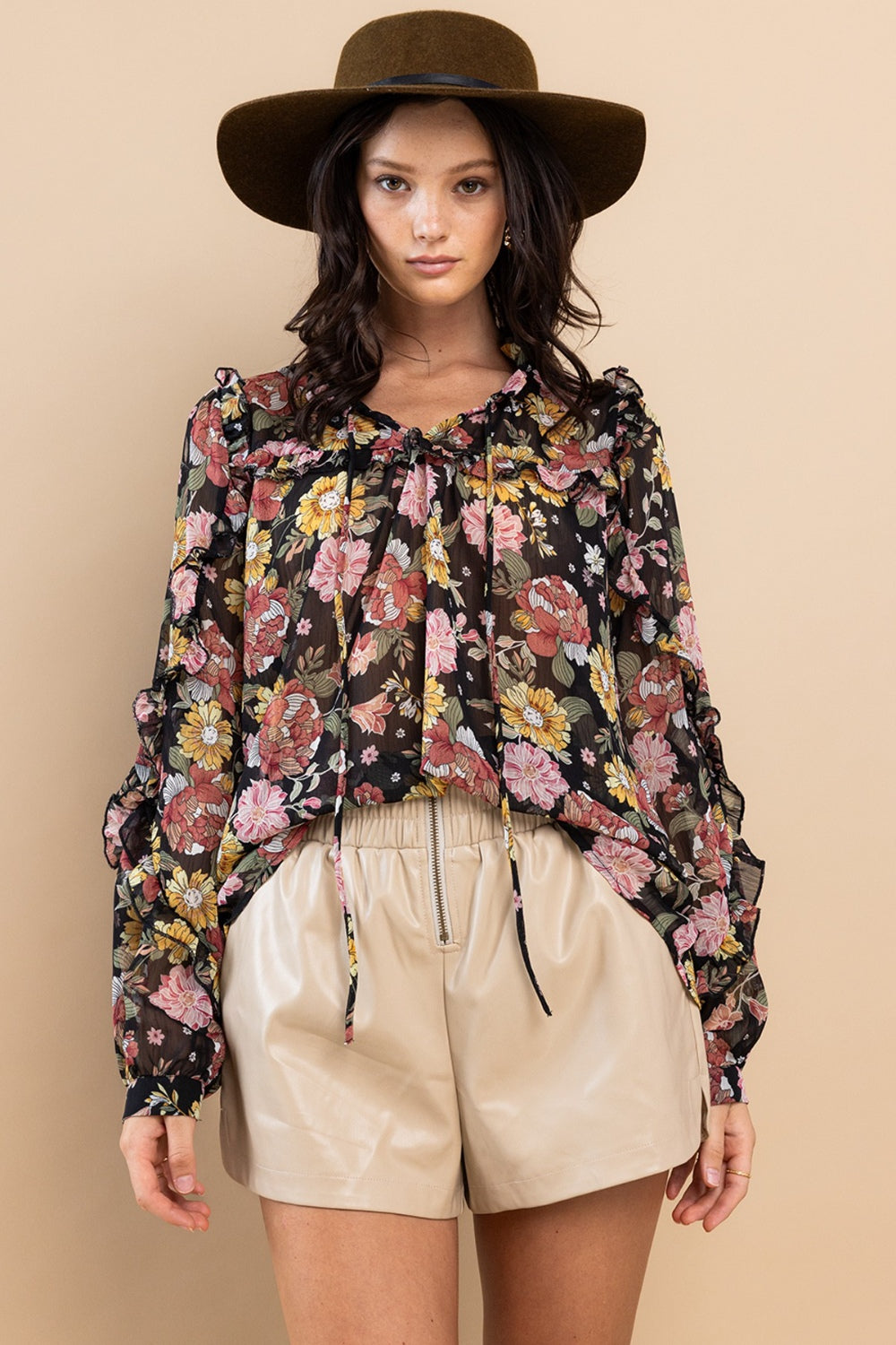 CES FEMMES Ruffle Trim Long Sleeve Floral Blouse