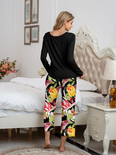 XYM Round Neck Top and Printed Pants Lounge Pajama Set