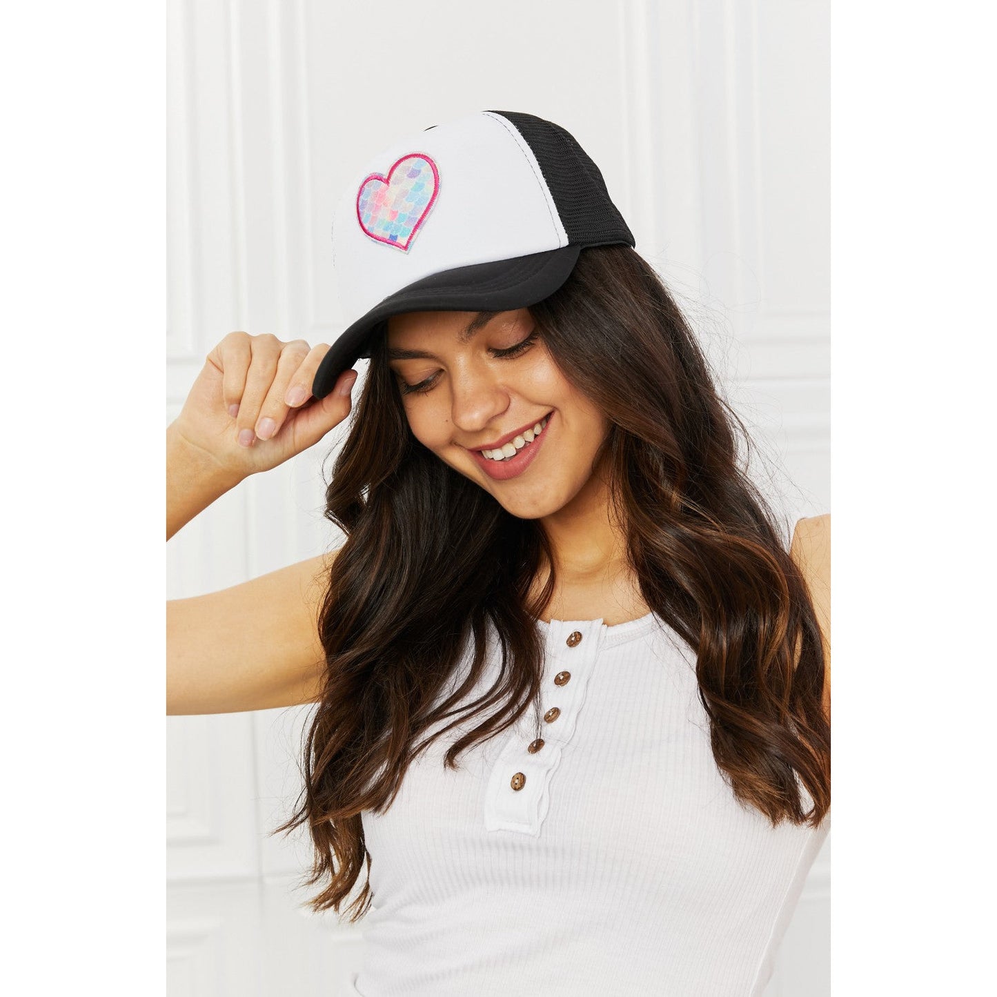 FAME Falling For You Baseball Cap in Black