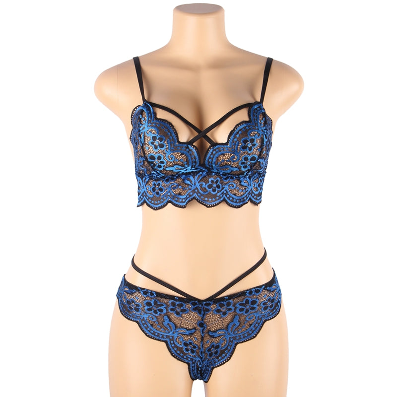 Sexy Embroidered Plus-size Lace Lingerie Set