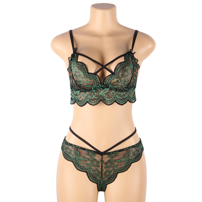 Sexy Embroidered Plus-size Lace Lingerie Set